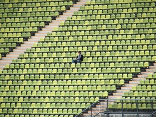 Stade supporter seul