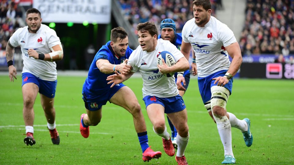 Antoine DUPONT of France makes a break during the Six Nations match between France and Italy on February 9, 2020 in Paris, France. (Photo by Dave Winter/Icon Sport) - Antoine DUPONT - Stade de France - Paris (France)