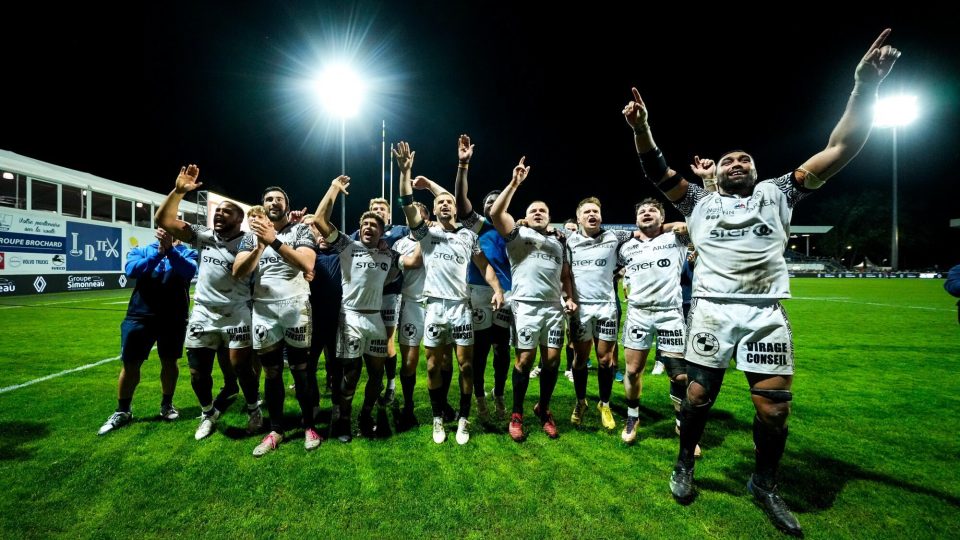 Team of Vannes celebrates during the Pro D2 match between Nevers and Vannes on May 11, 2023 in Nevers, France. (Photo by Hugo Pfeiffer/Icon Sport)
