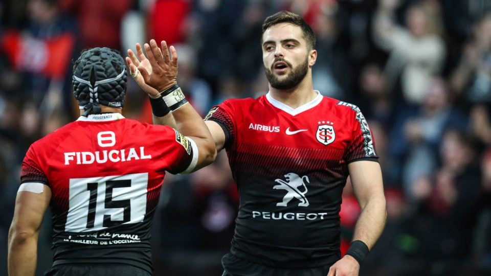 Lucas TAUZIN of Toulouse celebrates with Cheslin KOLBE during the Top 14 match between Stade Toulousain and Montpellier Herault Rugby on February 23, 2020 in Toulouse, France. (Photo by Manuel Blondeau/Icon Sport) - Cheslin KOLBE - Lucas TAUZIN - Stade Ernest-Wallon - Toulouse (France)