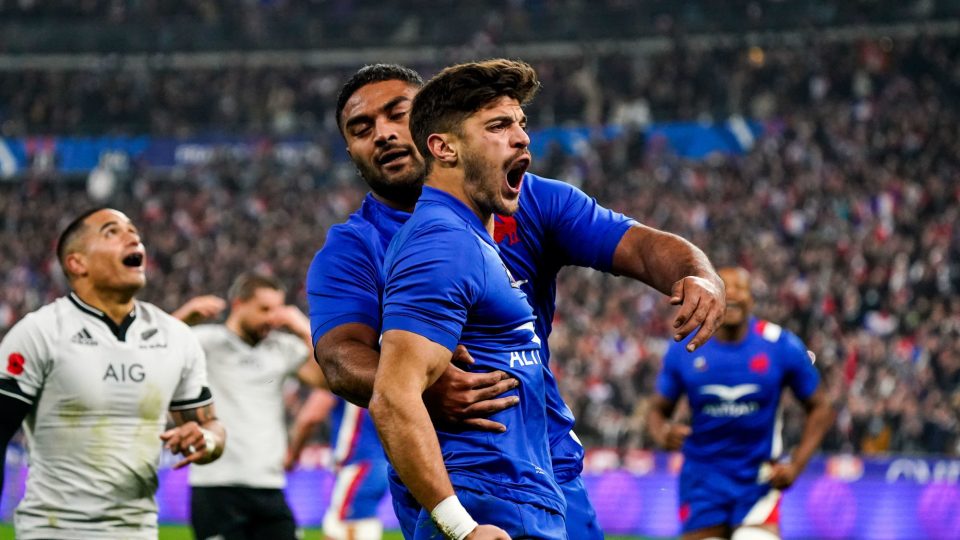 Romain NTAMACK of France celebrate his try with Peato MAUVAKA of France during the Autumn Nations Series match between France and New Zealand on November 20, 2021 in Paris, France. (Photo by Hugo Pfeiffer/Icon Sport) - Stade de France - Paris (France)