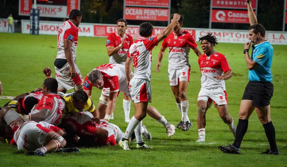 Christopher HILSENBECK of Biarritz Olympique PB and Joe JONAS of Biarritz Olympique PB during the Pro D2 match between Biarritz Olympique Pays Basque and Stade Montois Rugby at Parc des Sports Aguilera on September 13, 2023 in Biarritz, France. (Photo by Pierre Costabadie/Icon Sport)
