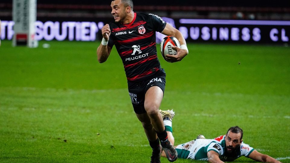 Matthis LEBEL of Stade Toulousain and Samuel MARQUES of Section Paloise during the Top 14 match between Toulouse and Pau on February 12, 2021 in Toulouse, France. (Photo by Pierre Costabadie/Icon Sport) - Samuel MARQUES - Matthis LEBEL - Stade Ernest-Wallon - Toulouse (France)