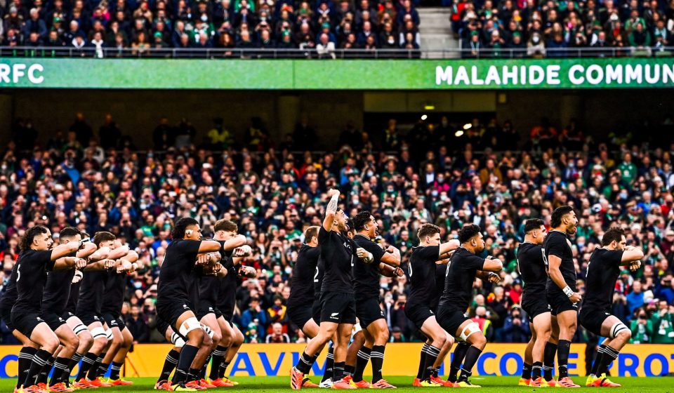13 November 2021; New Zealand players perform the Haka before the Autumn Nations Series match between Ireland and New Zealand at Aviva Stadium in Dublin. Photo by Brendan Moran/Sportsfile