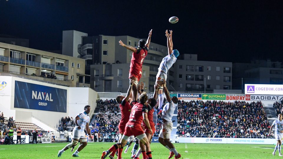 Maxime BAUDONNE of Racing 92 ad Matthias HALAGAHU of Toulon during the Top 14 match between Racing 92 and Rugby Club Toulonnais at Felix Mayol Stadium on November 12, 2023 in Toulon, France. (Photo by Daniel Derajinski/Icon Sport)