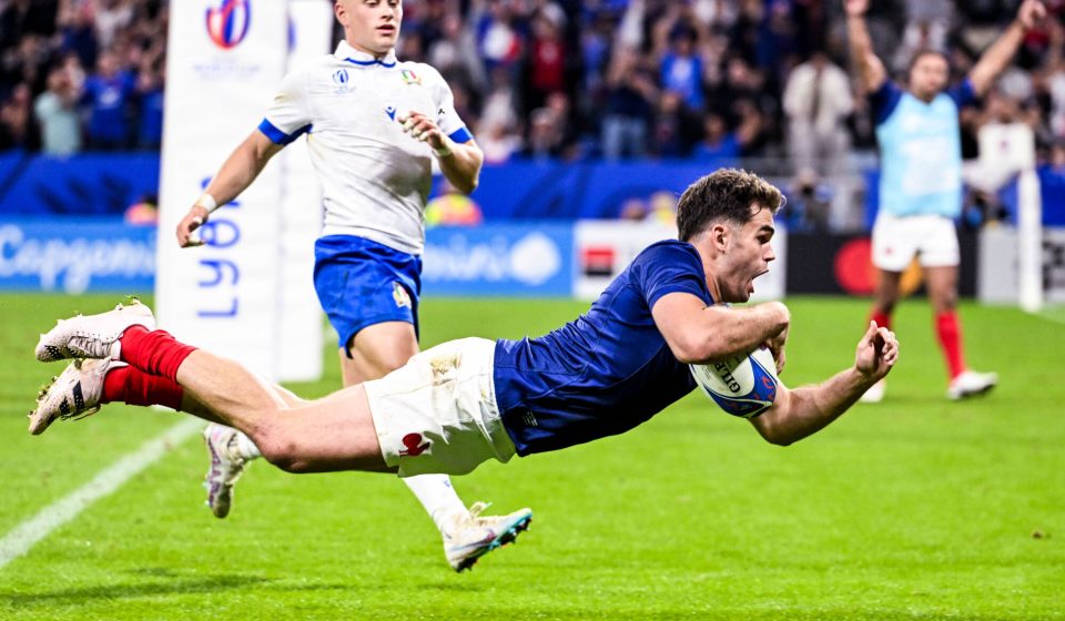 Damian PENAUD of France scores his try during the 2023 Rugby World Cup Pool A match between France and Italy at Groupama Stadium on October 6, 2023 in Lyon, France. (Photo by Sandra Ruhaut/Icon Sport)