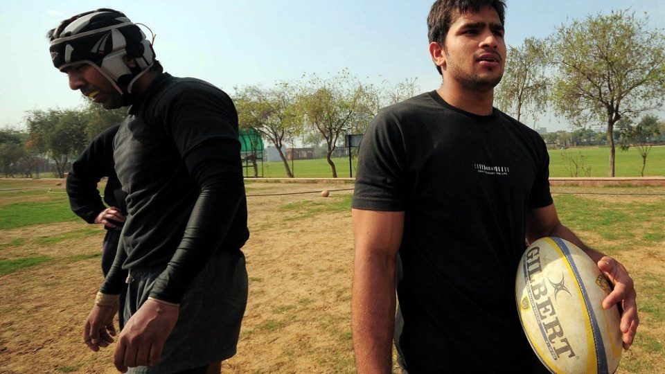 Les joueurs de rugby de l'equipe des Hurricanes de Delhi pendant l'entrainement du Dimanche matin sur un terrain de football prêté provisoirement par la ville - 06 - 03 - 2011 - Photo Thierry Breton / Icon Sport