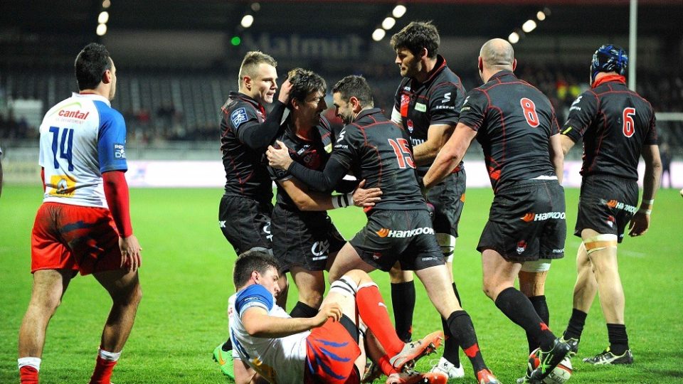 Nicolas Durand of Lyon celebrates after his try during the rugby french Pro D2 match between Lyon Lou v Aurillac at the Matmut Stadium on February 25, 2016 in Lyon, France.