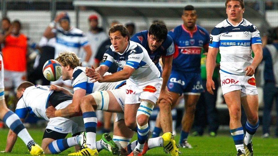 Benjamin URDAPILLETA during the rugby union Top 14 between Grenoble and Castres on 15th April, 2016