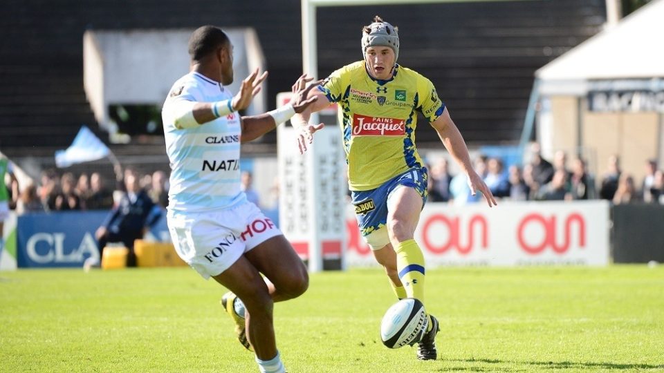 Jonathan Davies of Clermont sees his kick ahead bounce off Joe Rokocoko of Racing 92, allowing Albert Vulivuli of Racing 92  to break away and score a try, during the French Top 14 rugby union match between Racing 92 v Clermont at Stade Yves Du Manoir on May 1, 2016 in Colombes, France. (Photo by Dave Winter/Icon Sport)