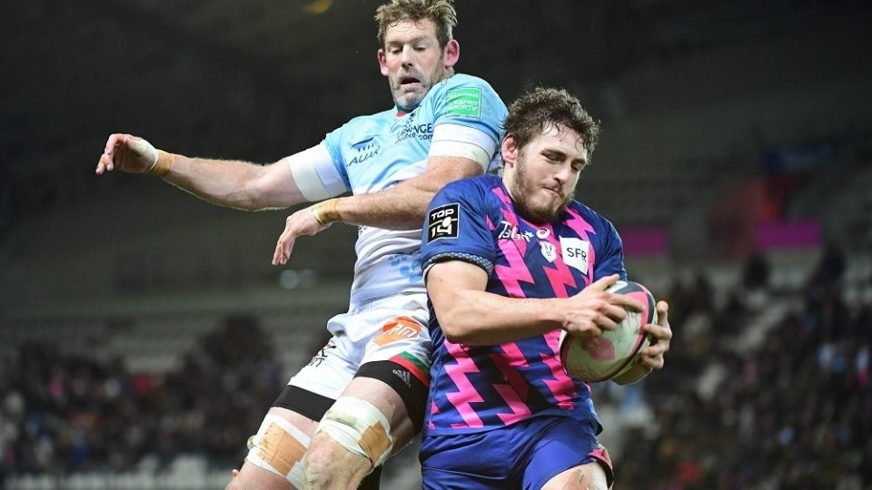 (R-L) Paul Gabrillagues of Stade Francais Paris and Tom Donnelly of Bayonne during the Top 14 match between Stade Francais Paris and Bayonne at Stade Jean Bouin on December 3, 2016 in Paris, France. (Photo by Dave Winter/Icon Sport)