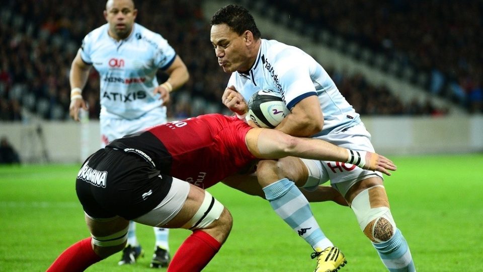 (R-L) Chris Masoe Of Racing 92 takes on Charles Ollivon of Toulon during the French Top 14 rugby union match between Racing 92 v RC Toulon at Stade Pierre Mauroy on March 26, 2016 in Lille, France.